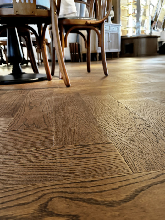 Кварцевый SPC паркет Quartz Parquet Дуб Рустикальный 33-410 браш Английская Ёлка (635х127х5мм)